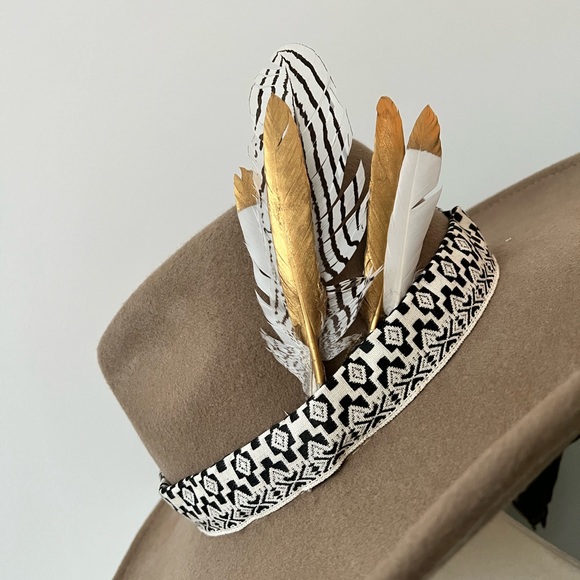 100% Wool hat. - Picture 2 of 6